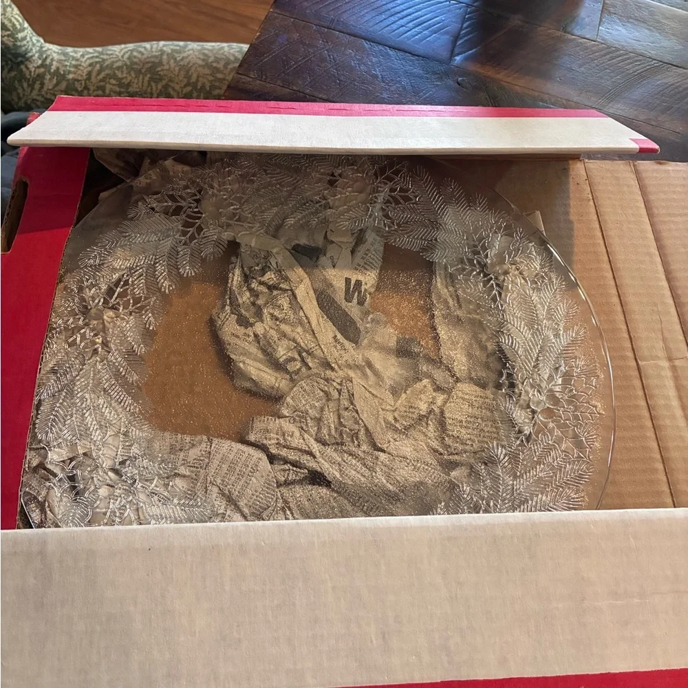 Vintage Pilgrim Glass Party Platter 13” original box USA